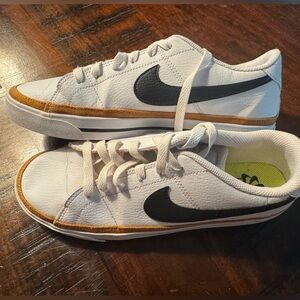Nike court legacy sneaker